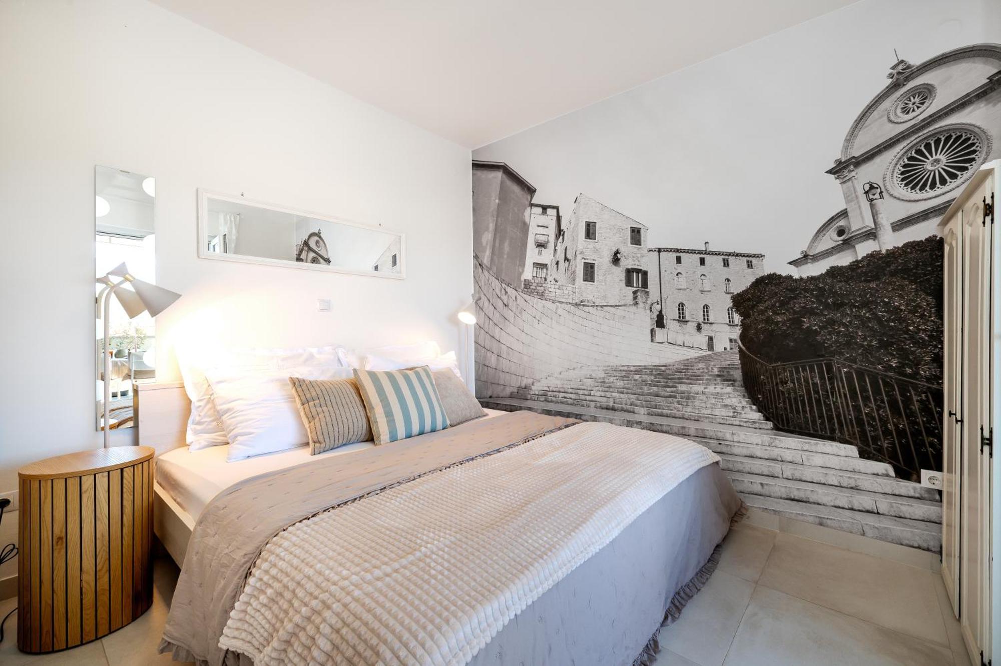 Ojra New Apartment With Seaview 시베니크 외부 사진
